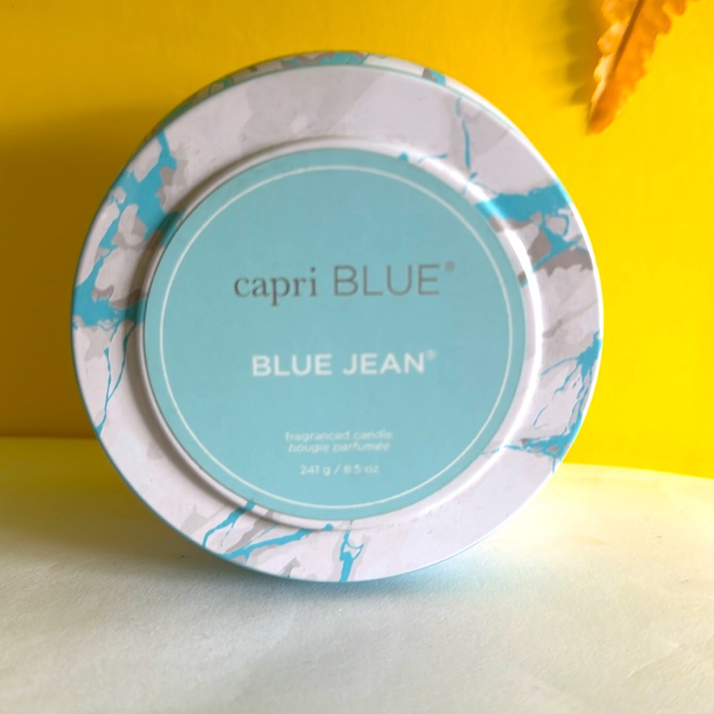Capri Blue Jean Scented Candle 241g 8.5oz - Picture 4 of 7